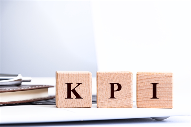 営業活動におけるKPI項目7選！設定する目的や運用方法、注意点も解説しますの見出し画像